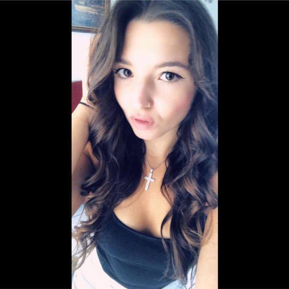 Meet your Posher, Brianna - Picture 1 of 1